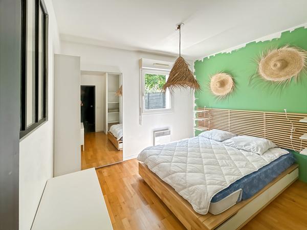 EYSINES  - 33320  - Appartement T2 de 44m² coup de coeur avec jardin privatif et place de parking en sous-sol - CALME