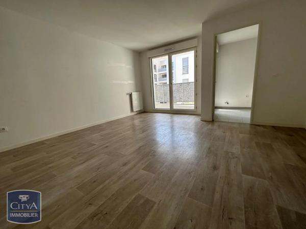 Appartement à louer 4 pièces 81.53m² Aubervilliers (93300)