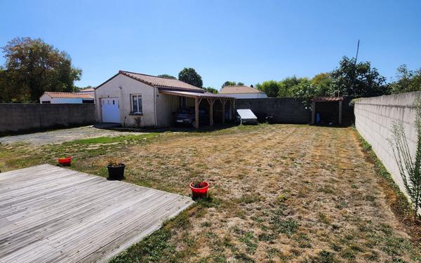 Maison à vendre    6 pièces •  Legé