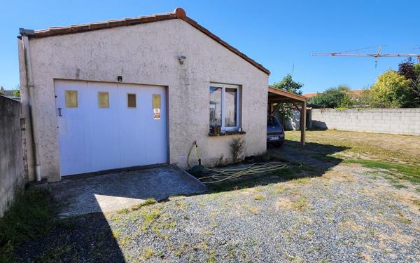 Maison à vendre    6 pièces •  Legé