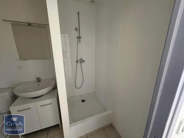 Appartement à louer 1 pièce 33.94m² Châlons-en-Champagne (51000)