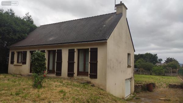 Maison individuelle à vendre à Saint-Thuriau dans le Morbihan (56300), ref : 065/1851   
bourg