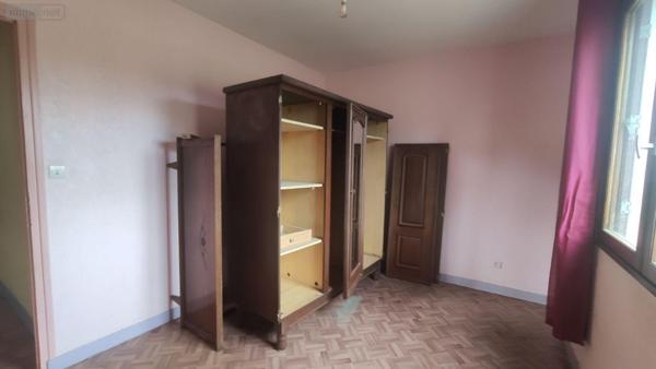 Maison individuelle à vendre à Saint-Thuriau dans le Morbihan (56300), ref : 065/1851   
bourg