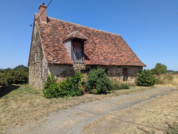 Maison de campagne rénovée avec dépendances !
