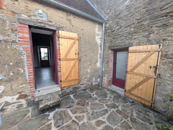 Maison de campagne rénovée avec dépendances !