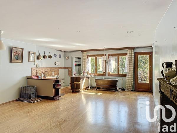 House for sale 5 rooms 112 m² Vic-le-Comte