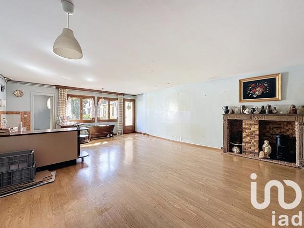 House for sale 5 rooms 112 m² Vic-le-Comte