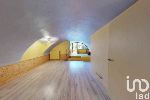 House for sale 5 rooms 112 m² Vic-le-Comte