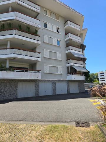 Appartement T3 1er etage terrasses de Baduel Cayenne 217 000€ FAI.