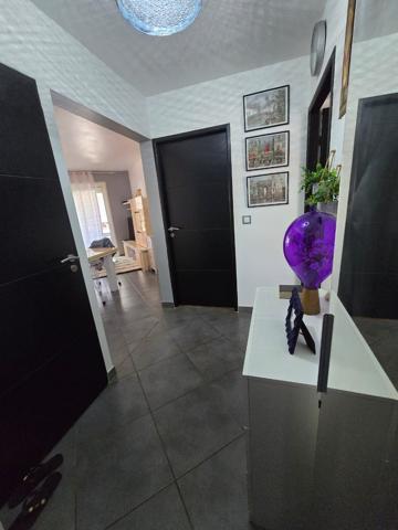 Appartement T3 1er etage terrasses de Baduel Cayenne 217 000€ FAI.