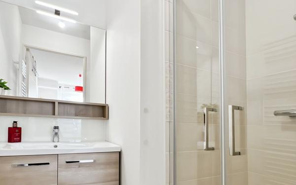 Appartement à vendre    4 pièces • 84,38 m2 Le Puy-Sainte-Réparade