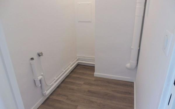 Appartement à louer    1 pièce •  Fleury-les-Aubrais