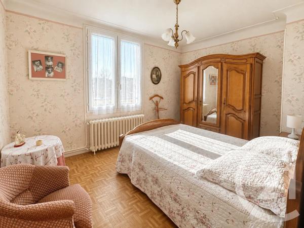 Maison à vendre  4 pièces - 75,94 m 2   VARENNES VAUZELLES  - 58
