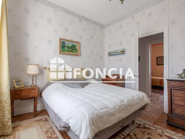 À vendre Maison 10 pièces 243 m² - Château-renault 37110