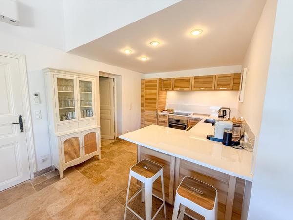 Maison à vendre  5 pièces - 142 m2 LA CROIX VALMER - 83