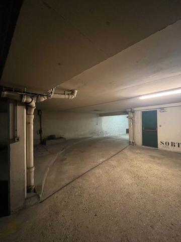 Parking à louer Paris 16