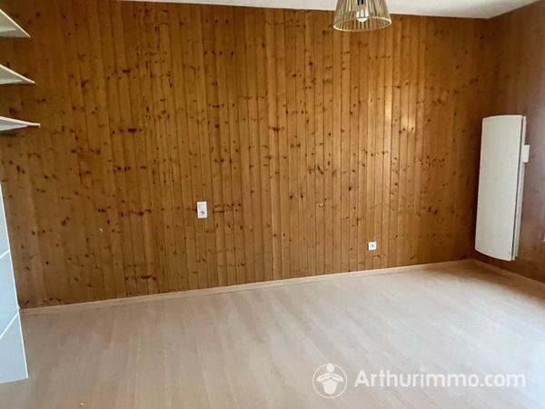 Vente                                                      Appartement
                        
                     3 pièces                      72 m2                     à Pontarlier