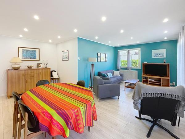 MAISON FAMILIALE, 3/4 CHAMBRES, AVEC PISCINE