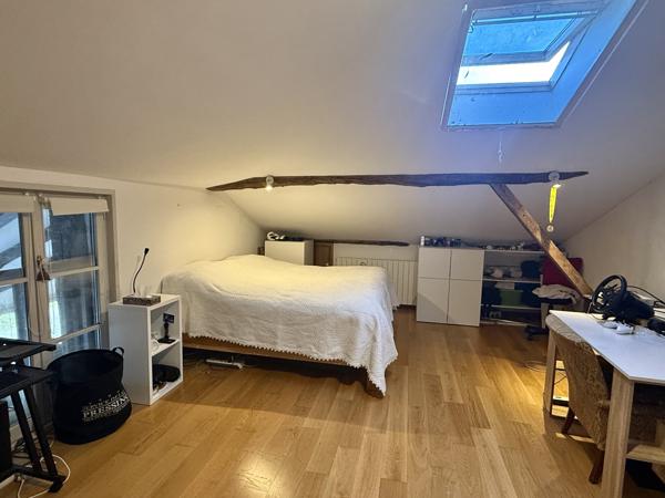 Castelsagrat (82400) CASTELSGRAT Domaine Équestre avec 18ha, 11 Boxes, piscine Tarn et Garonne