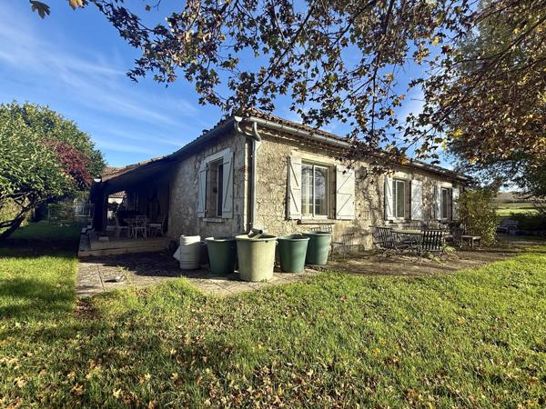 Castelsagrat (82400) CASTELSGRAT Domaine Équestre avec 18ha, 11 Boxes, piscine Tarn et Garonne