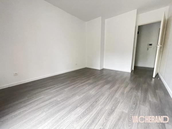 LILLE SUD - Rue Paul Parisot T3- Terrasse- parking