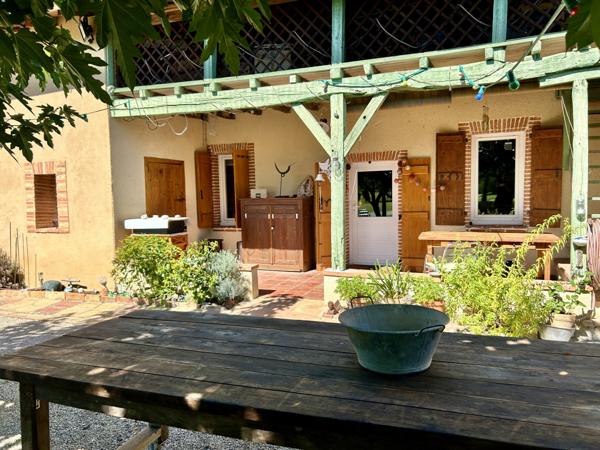 Bouillac (82600) La maison du pin penché