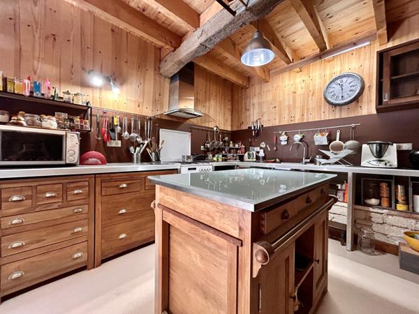 Bouillac (82600) La maison du pin penché