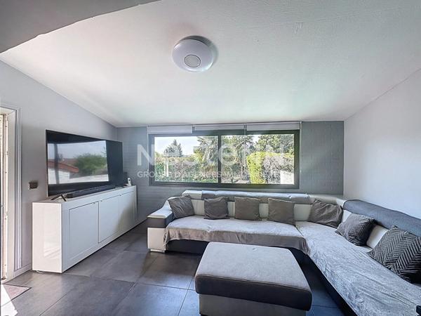 Maison avec piscine situé à Morangis secteur calme et recherché, proche des axes routier, 5 chambres, maison familiale