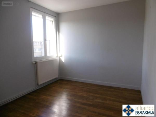 Appartement à louer à Vire-Normandie dans le Calvados (14500), ref : 14076-L1040