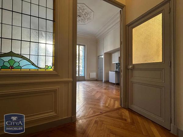 Appartement à louer 3 pièces 54.4m²