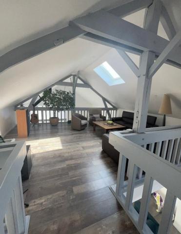 Maison Tours 10 pièce(s) 370 m2
