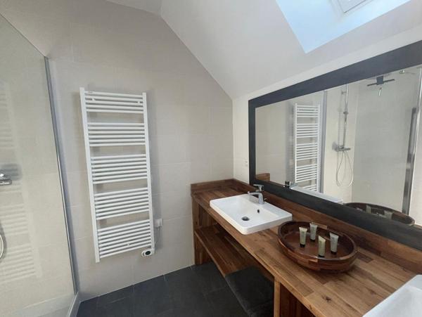 Maison Tours 10 pièce(s) 370 m2