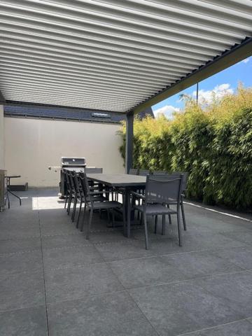 Maison Tours 10 pièce(s) 370 m2