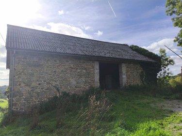 Bâtiment agricole à vendre à Saint-Julien-près-Bort en Corrèze (19110), ref : M47