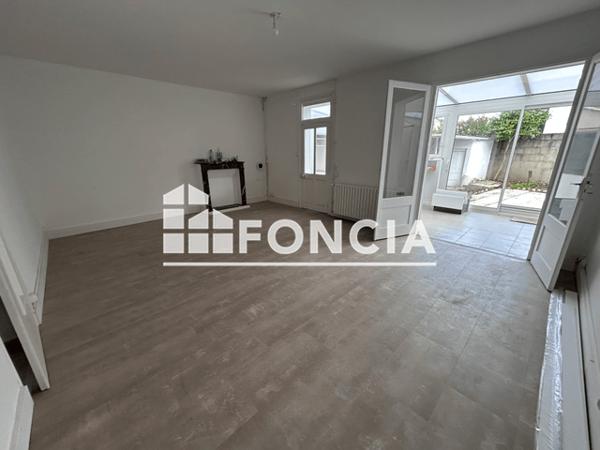 Location Maison 5 pièces 109.98 m² - 12 RUE VAUBAN La Roche Sur Yon 85000