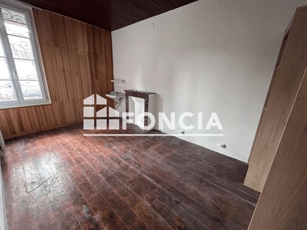 Location Maison 5 pièces 109.98 m² - 12 RUE VAUBAN La Roche Sur Yon 85000