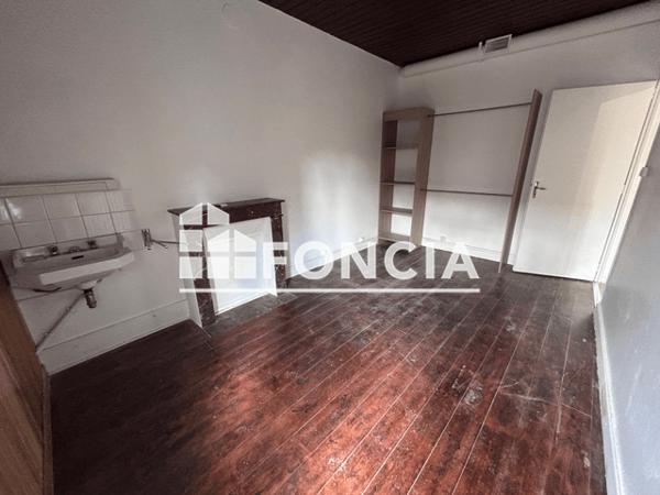 Location Maison 5 pièces 109.98 m² - 12 RUE VAUBAN La Roche Sur Yon 85000