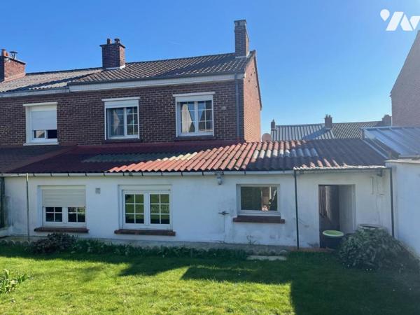 Maison avec 4 chambres, garage, jardin