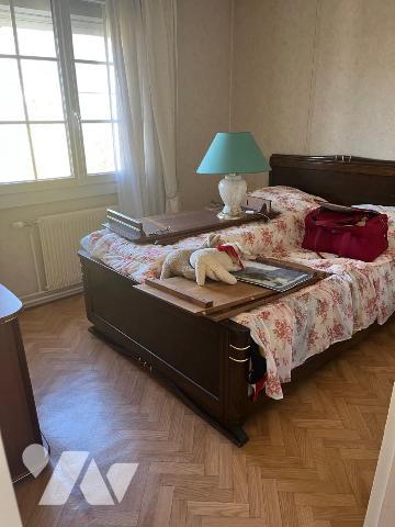 Maison avec 4 chambres, garage, jardin