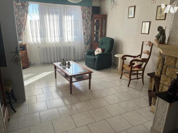 Maison avec 4 chambres, garage, jardin