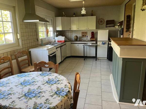 Maison avec 4 chambres, garage, jardin