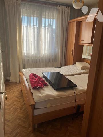 Maison avec 4 chambres, garage, jardin