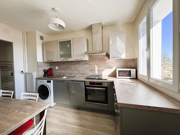 Appartement MEUBLE Clermont-Ferrand 2 pièce(s) 45m²