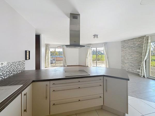 Maison - 8 pièces - 167 m²