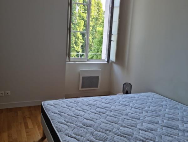 Location Appartement 2 pièces Poitiers (86000) - saint cyrien