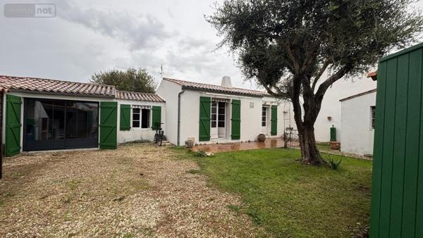 Maison à vendre à Saint-Martin-de-Ré en Charente-Maritime (17410), ref : 17018-1181