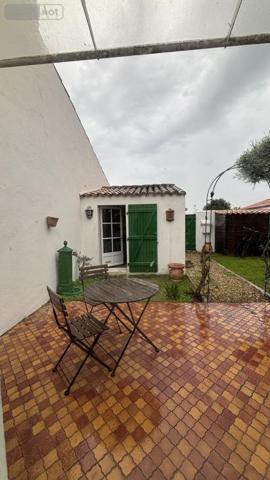 Maison à vendre à Saint-Martin-de-Ré en Charente-Maritime (17410), ref : 17018-1181