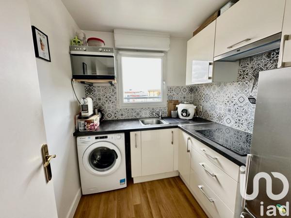 Appartement 2 pièces de 41 m² à Massy (91300)