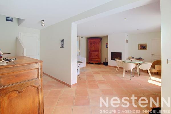 A VENDRE DRAGUIGNAN sur les hauteurs - Maison T5 4 chambres, piscine, terrain plat