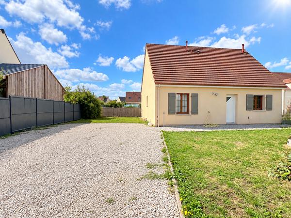 Maison récente 6 pièces à vendre 4 CHAMBRES à CHAUMONT EN VEXIN - Exclusivité NESTENN